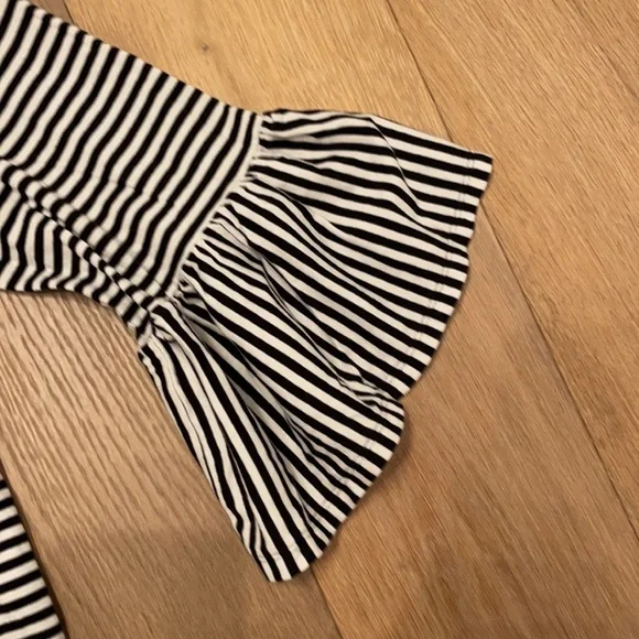 Vineyard Vines Bell Sleeve Tee - Picture 3 of 5